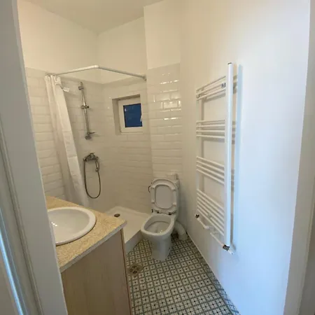 One Bedroom Center